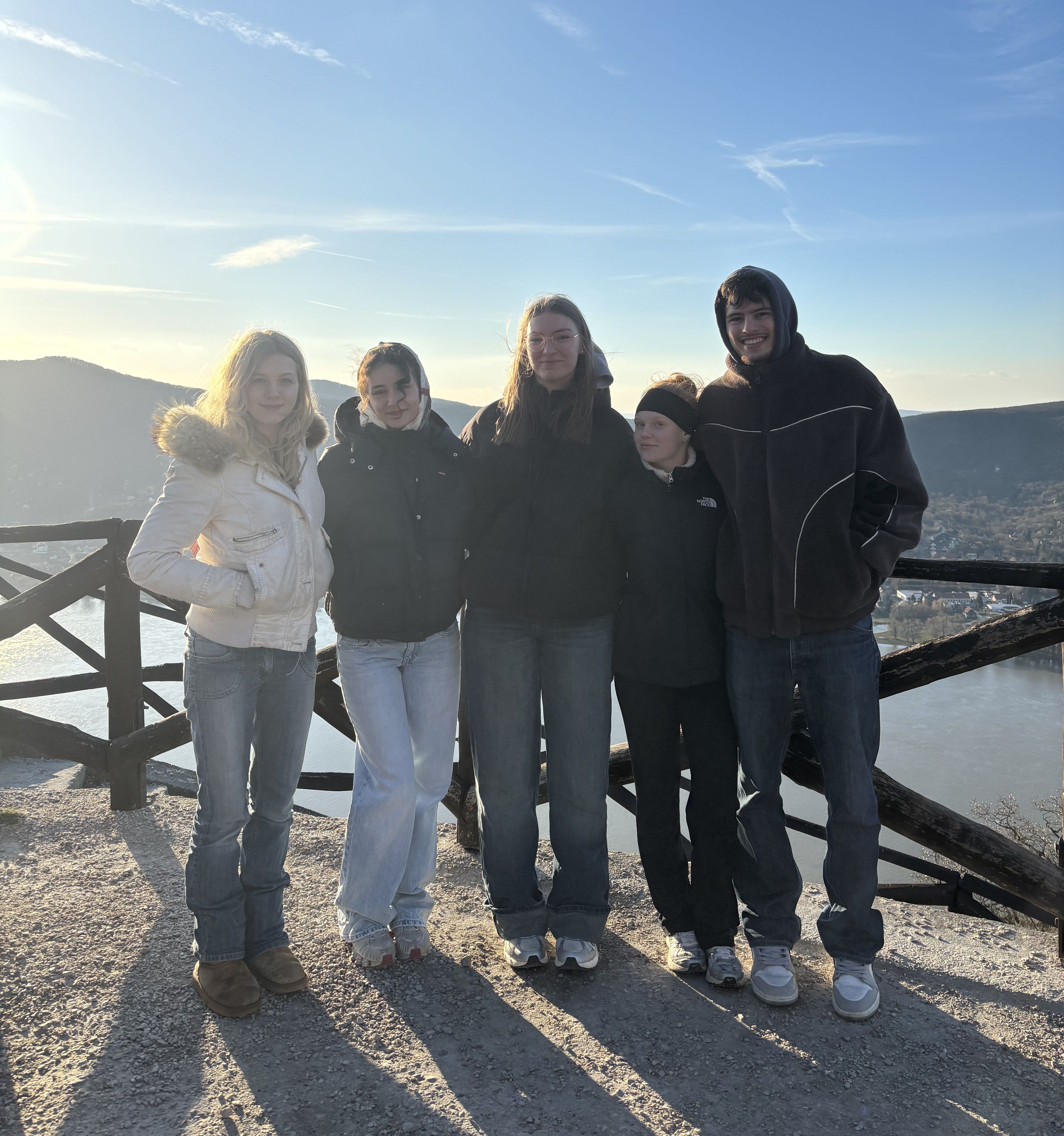 Elhagyni Németországot